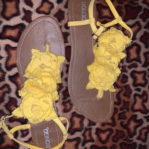 Bongo strap sandals
